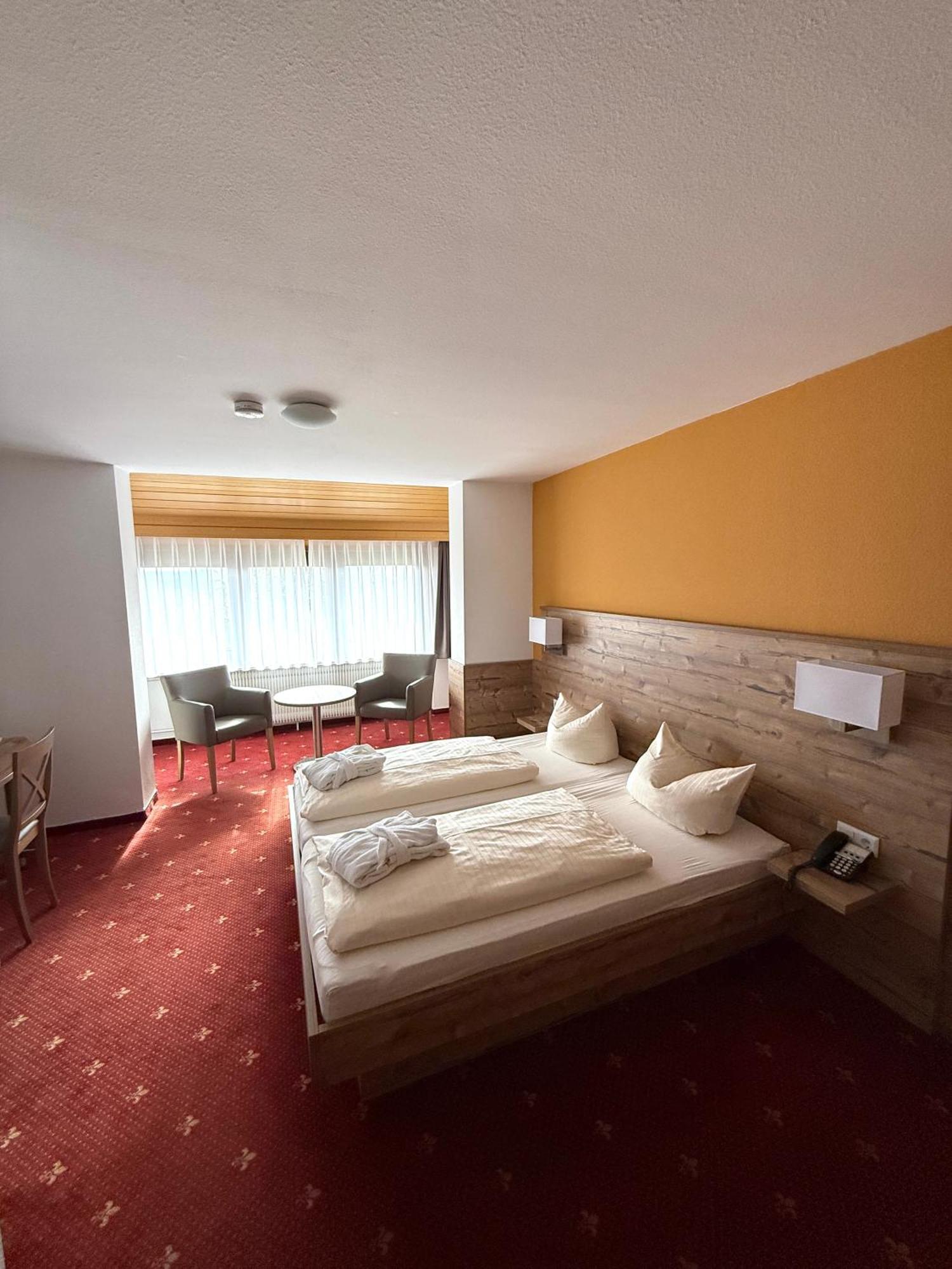 Hotel Traube Loßburg Esterno foto